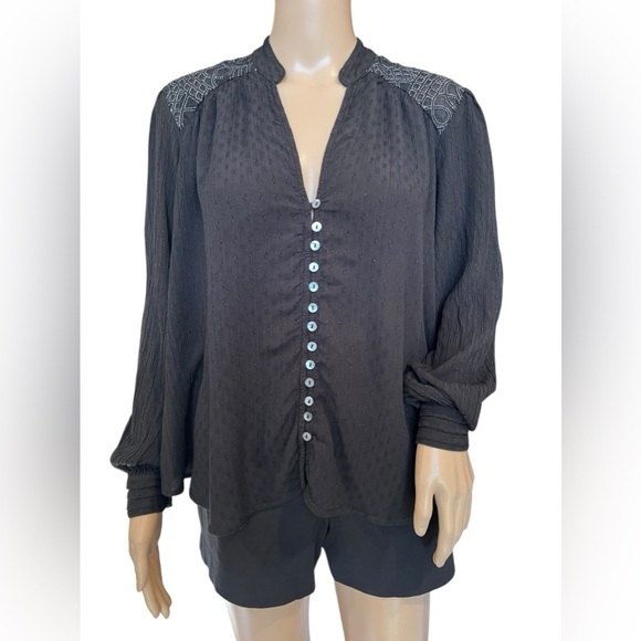 Free People Blouse Womens Canyon Rose Hi-Lo black button down embroidered Size S - Picture 1 of 11